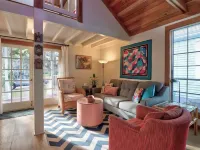 Little House, Cute, Cozy Artist Cottage Hotels in Cedar Key