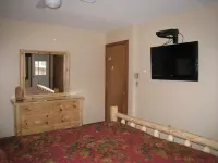 Killington Skiers/Snowmobilers/MountainBikers Dream with Outdoor Jacuzzi + Wi-Fi