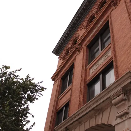 The Exchange 21 | Historic Bldg, 1 Bed, Dwntwn