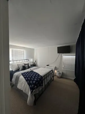 The Runaway Place @ O.H. Ivie - 2 minutes from Elm Creek Marina and boat ramps.