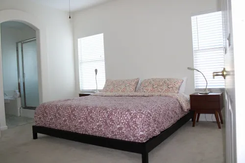 Beautiful Big House, Great LOCATION & Neighborhood