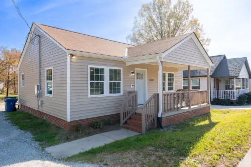 2 BR King Bed Near Duke Hospital & Campus