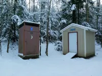 White Mountain scenic river camp with cozy cabin
