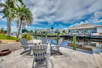 Incredible 4 BR/3 bath Villa with heated pool, kayaks, bikes, and fishing poles