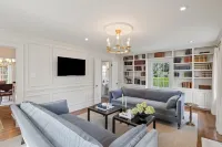 The Historic Fairway Estate: Downtown Lex, Ky Luxury in the Horse Capital - 5-Star