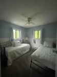Ski - Snowmobile - Pet Friendly - Trailer Parking - 5 Mins to Crystal - Wifi