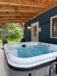 Brand New, Private Home w/ Nordic Hot Tub- Just 1/2 Mile to Jay Peak Resort