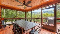 4 Loves Lodge - Main Home Sleeps 22, 5 BR, 5 1/2 BA, Pet Friendly