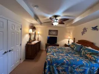 3-Bedroom Waterfront Home, 1 Mile from Homosassa Springs Wildlife State Park
