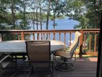Escape to Paradise: Your dream vacation awaits in our stunning lakefront rental! Hotels in Nokomis