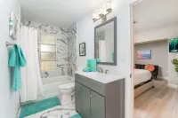 Steps to the Beach! Family-sized apartment with Foosball Table & High Speed wifi