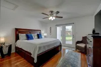 7South home across street from Lake Hamilton
