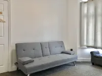 Luxury hi-spec large Victorian townhouse, sleeps 9.  Free wifi and feee parking.