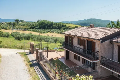 CASAMORENA The luxury of silence: swimming pool, relaxation, nature, privacy Hotel a Montegabbione