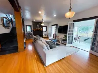 Boutique B&B | Flor de Leon Historic Home Hotels in Joplin