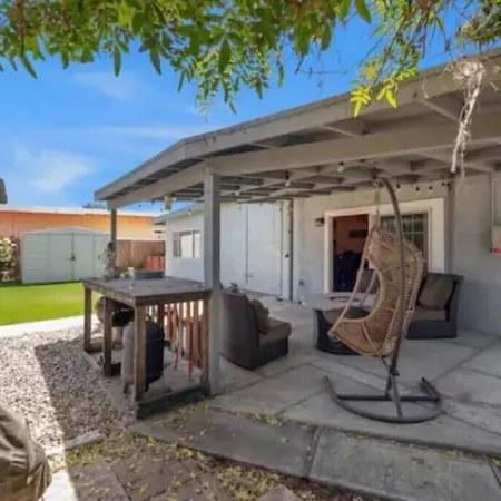 Roost n’ Relax - A/C, near the Beach, firepit