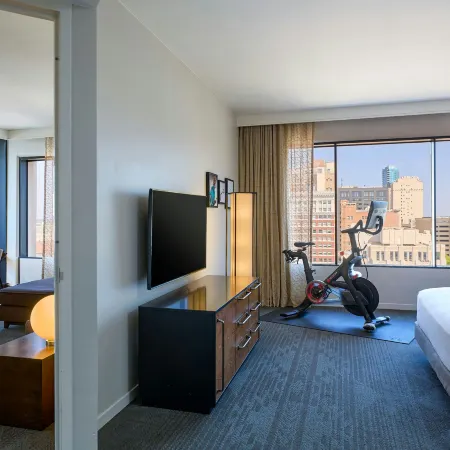 The Worthington Renaissance Fort Worth Hotel Отели рядом с достопримечательностью «Коллекция Западного Искусства Сид Ричардсон»