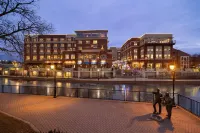 Naperville Riverwalk 네이퍼빌 호텔