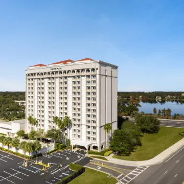 Crowne Plaza ORLANDO-DOWNTOWN by IHG Отели рядом с достопримечательностью «Парк Лейк Эола»