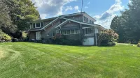BullFrog cottage, Harveys Lake, PA - Spectacular lakefront presence and view! - 4-Star
