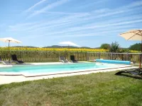 villas - 3 rooms - 4 persons Hotels in Vezac