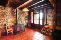 Cottage for 8 people in the Catalan pre-Pyrenees