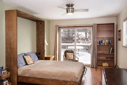 Family Home Across from Rio Grande Trail, Near Downtown and Hot Springs Pools!