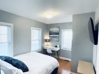 Sea-Esta House - Walk to DWTN Portsmouth, Shipyard; Drive to UNH, Beaches, Pease