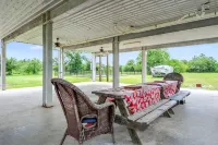 Beachfront cottage with pool perfect for families