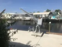 Canal Front Home , direct Gulf access with lanai and dock