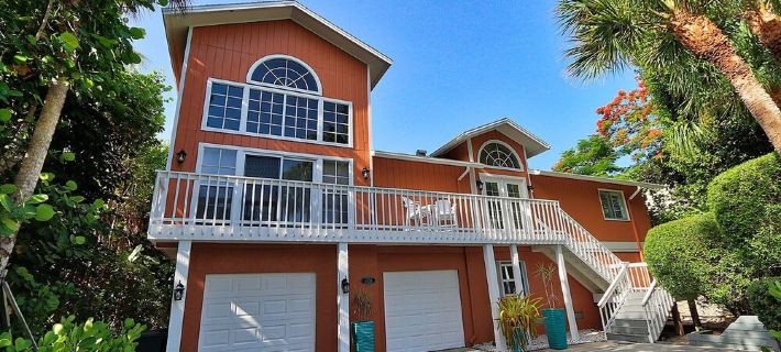 Aah!!! Poppy's Paradise Hotels in Captiva