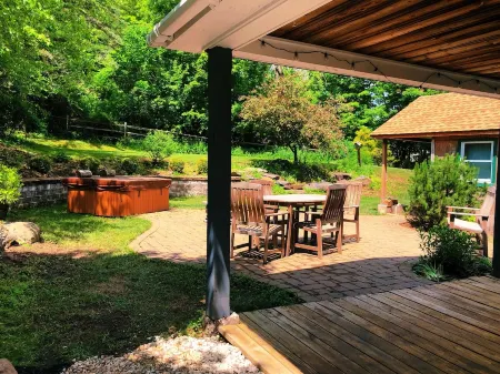 Tranquility, Cozy 2 bedroom in Mountains