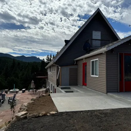 Colorado Mountain Retreat- Sleeps 16+ - Lake River Creek - Wedding Reunion Event