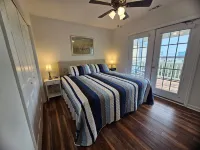 Ocean View Home-Easy Walk to Beach/Shops/Food-Pet Friendly-Just Off Ocean Ridge