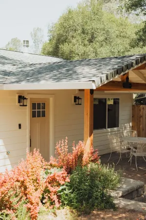 Beautiful High End Get Away Home- Visit Lassen National Park & Whiskeytown Lake