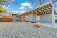 The Jetson - Retro Mid-Mod Retreat Near TTU & Med District! Hotels near Texas Tech University