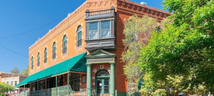 Casa de Oro – Luxe Comfort in the BEST Location of Old Bisbee w/Views galore! Hoteles en Bisbee
