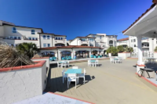 Oceanfront 2 Bedroom Condo! Villa Capriani