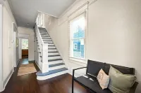 240- Sleeps 10, Centrally Located, Fenced Yard, Pet & Family Friendly