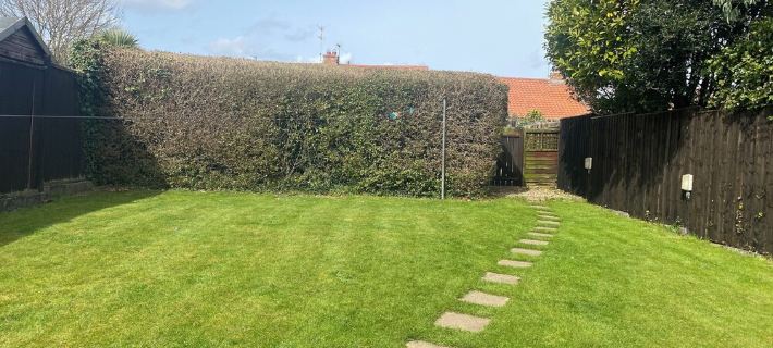 Beautiful Seaside Cottage, sleeps 5 & dog friendly Hotels in Bridlington