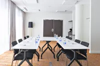 Hampton by Hilton Toulouse Airport Hotels in Cornebarrieu