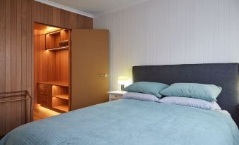 Little Palms by Burleigh Letting Co