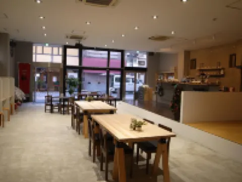 賓館 班比娜 - 青年旅舍