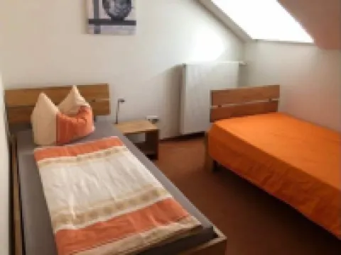 กาสโธฟส์ เกรเบอเลอ โรงแรมในทือบิงเงิน