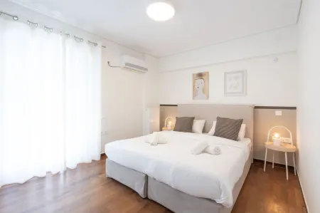 Seaside Elegance Brand New 2BD Luxury Stay