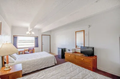 OYO Crossroads Inn Hotels in 