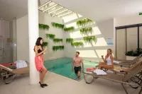 Rasim Palas - Adults Only - Kylpylä