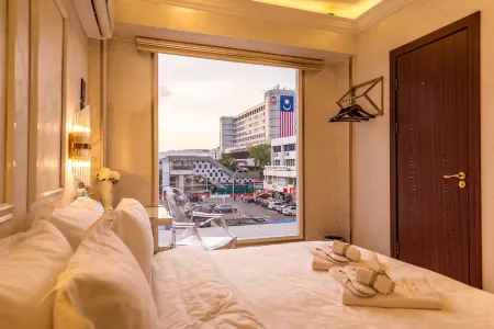 AC Residence - Behind Cititel Hotel