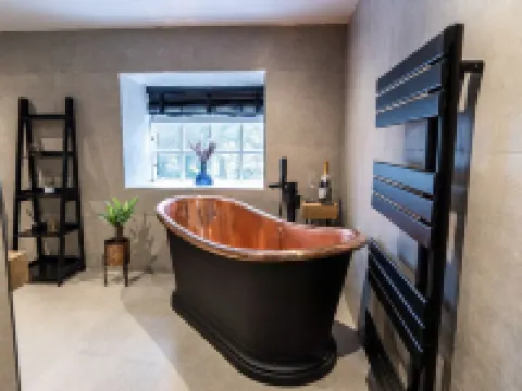 Bulls Head - Holymoorside Hotels in North East Derbyshire District