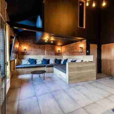 The Loft Sasco Apartments Rooms